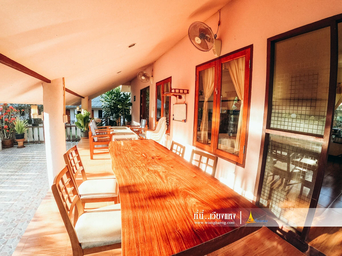 เฮือนหมอกคำรีสอร์ท