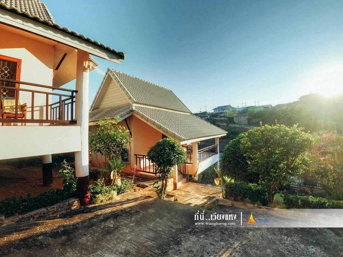 เฮือนหมอกคำรีสอร์ท