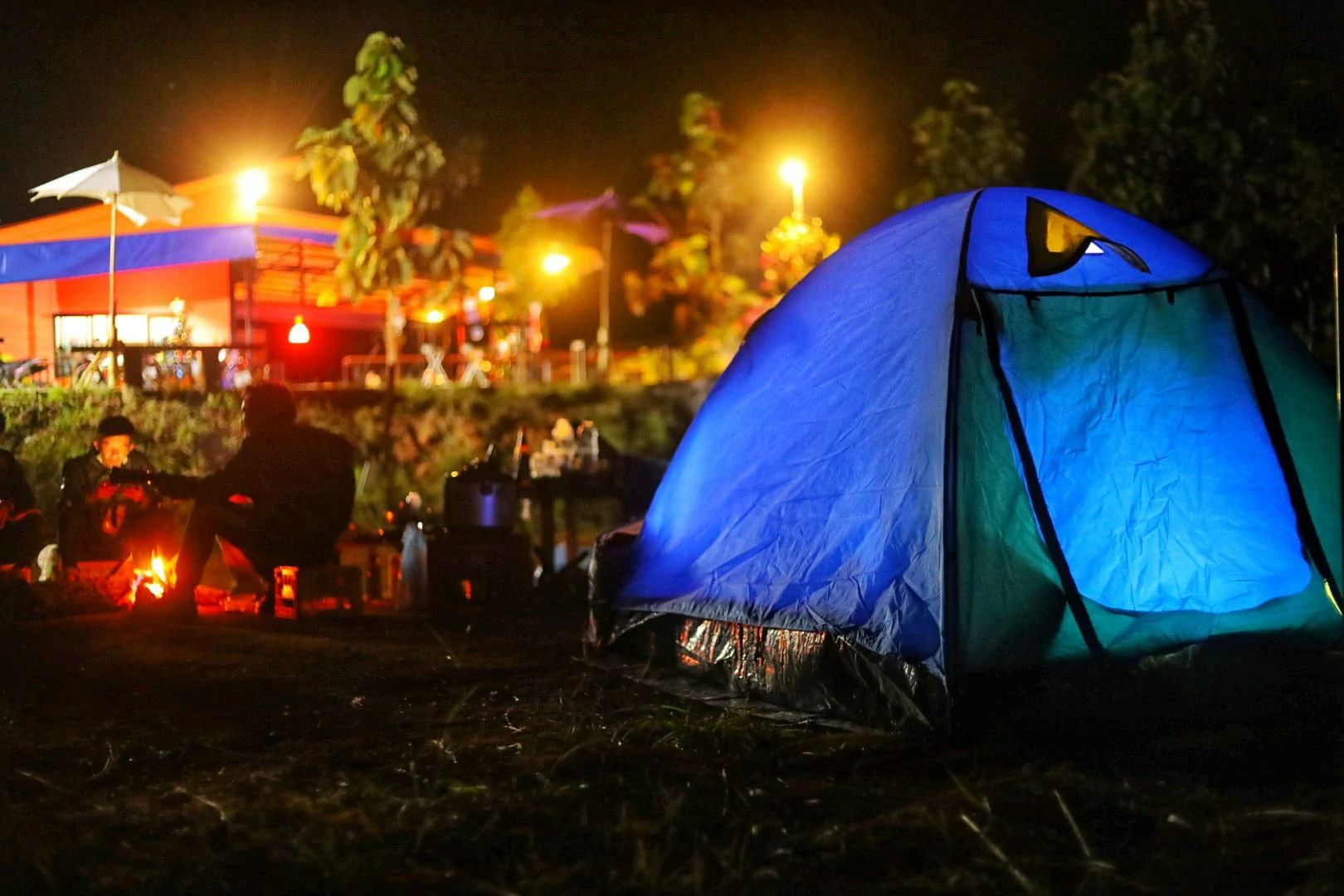 กางเต้นท์ที่ม่อนปันแสนไห